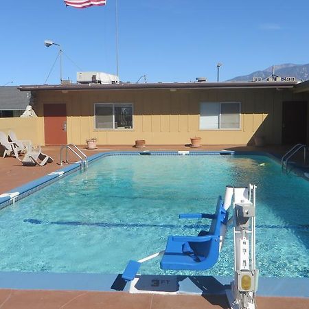Hotel Salina Beaumont Ca Екстериор снимка
